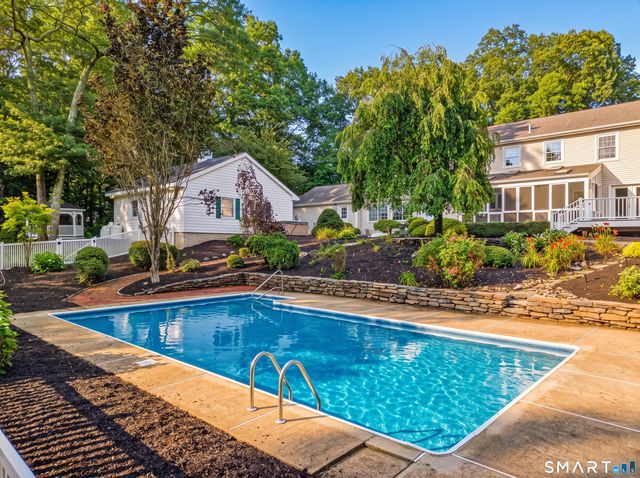 16 Cardinal Road, East Lyme, CT 06333