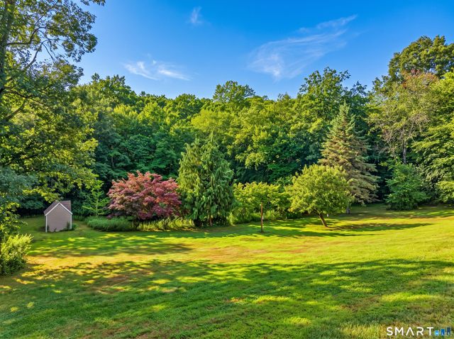 16 Cardinal Road, East Lyme, CT 06333