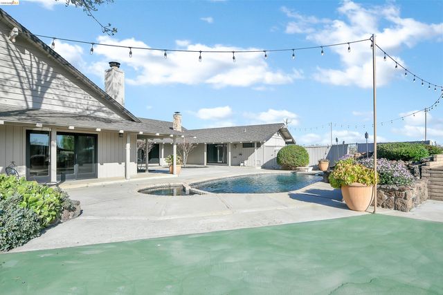 2650 Sellers Ave, Brentwood, CA 94513