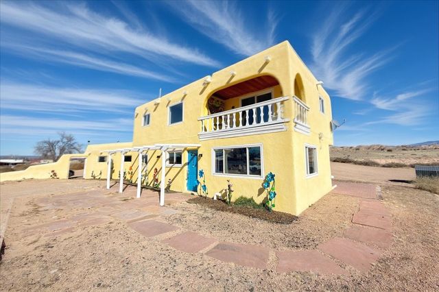 64 County Road 111, Espanola, NM 87532