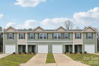 302 D S MAIN Road, Grover, NC 28073