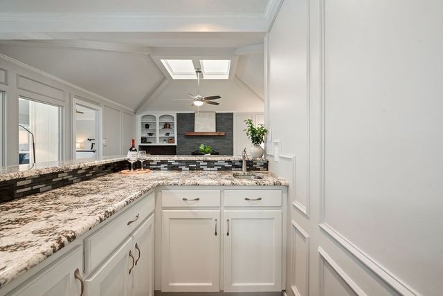6010 La Cosa Drive, Dallas, TX 75248
