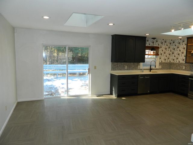 133 N Glenwood Avenue, Bloomington, IN 47408