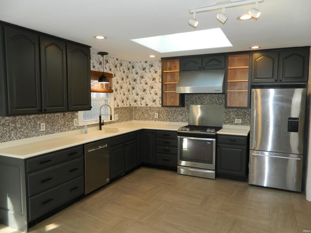 133 N Glenwood Avenue, Bloomington, IN 47408