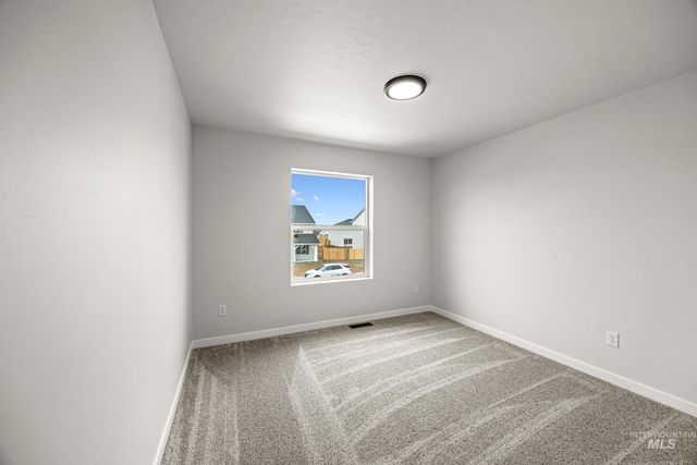 2940 W Taiban Creek Dr, Kuna, ID 83634