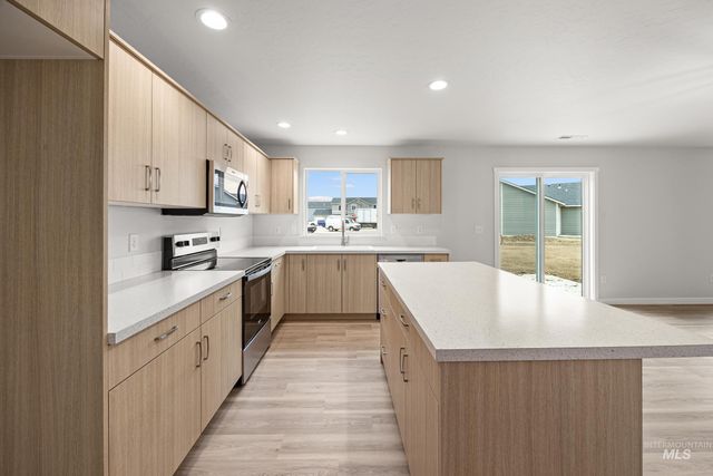 2940 W Taiban Creek Dr, Kuna, ID 83634