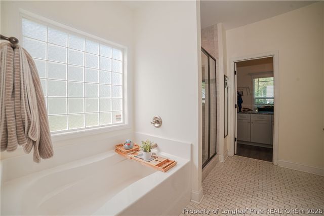 3742 Glencourse Way, Fayetteville, NC 28311