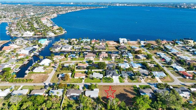 5838 SW 1st CT, Cape Coral, FL 33914