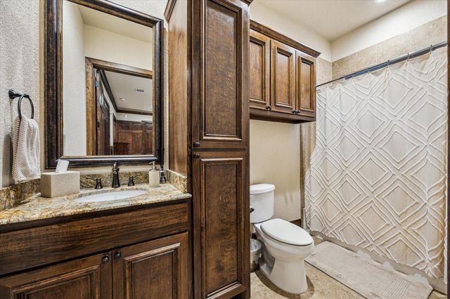 3751 Aberdeen Way, Houston, TX 77025