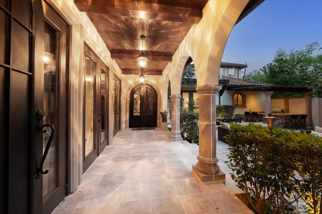 3751 Aberdeen Way, Houston, TX 77025
