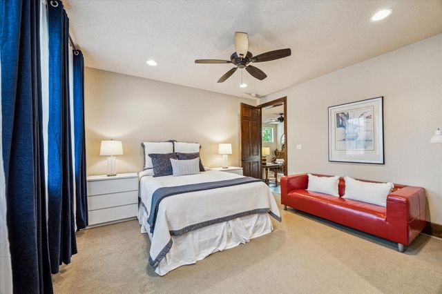 3751 Aberdeen Way, Houston, TX 77025