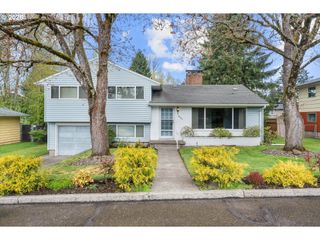 3235 Se SILVER SPRINGS Rd, Milwaukie, OR 97222