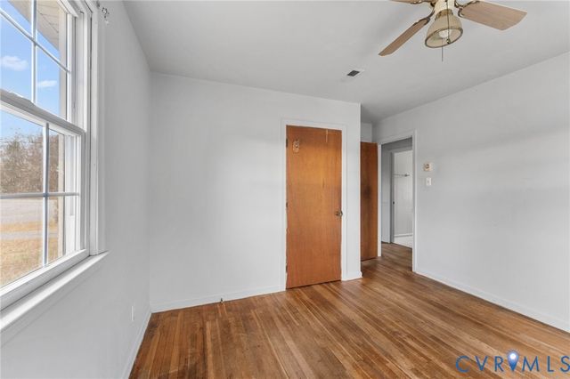 20501 Hickory Ct, South Chesterfield, VA 23803