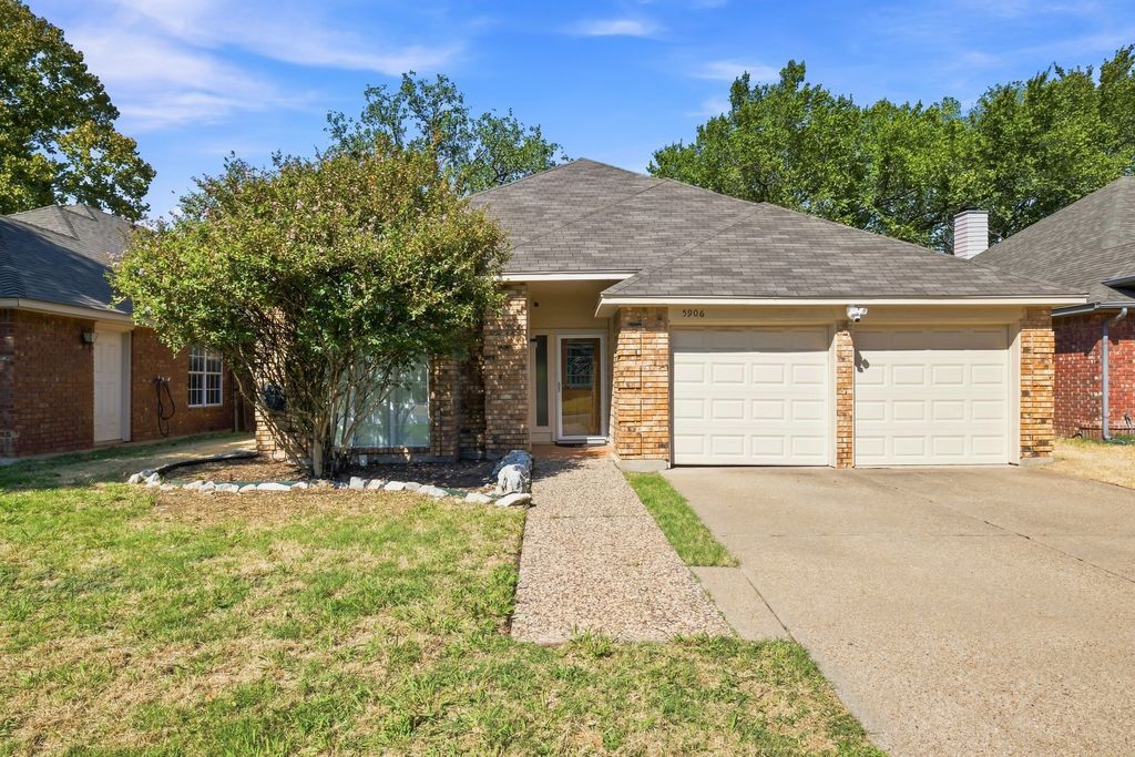 5906 Polo Club Drive, Arlington, TX 76017 — exterior
