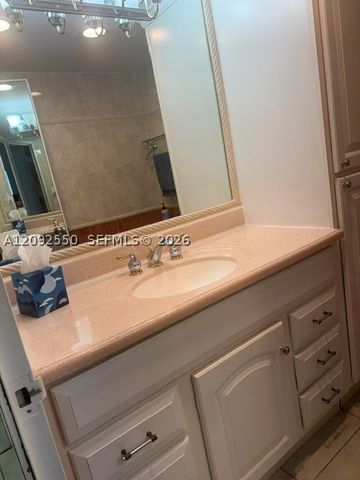 5401 E Collins Ave 601, Miami Beach, FL 33140