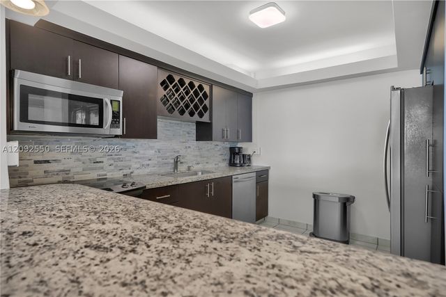 5401 E Collins Ave 601, Miami Beach, FL 33140