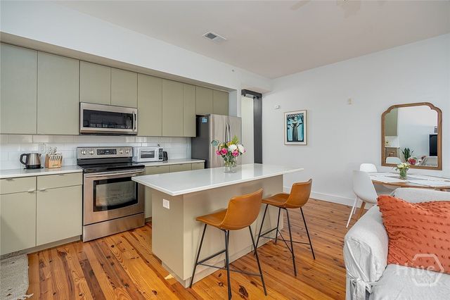 310 W Broughton Street 2002, Savannah, GA 31401