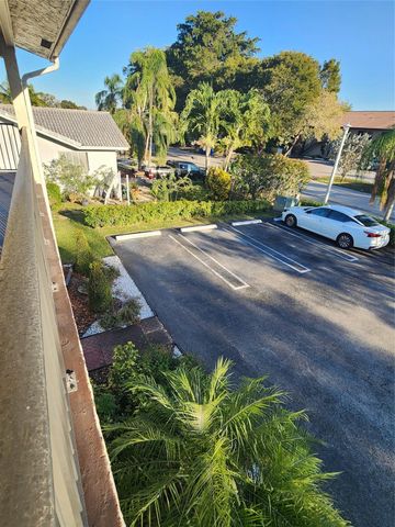 8705 NW 38th Drive 7b, Coral Springs, FL 33065