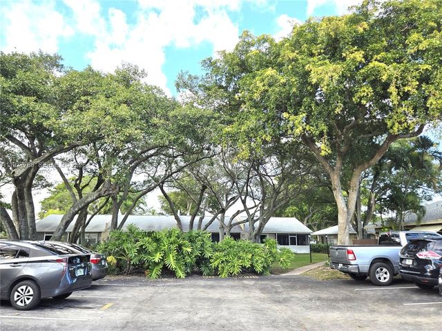 842 Banks Road, Coconut Creek, FL 33063