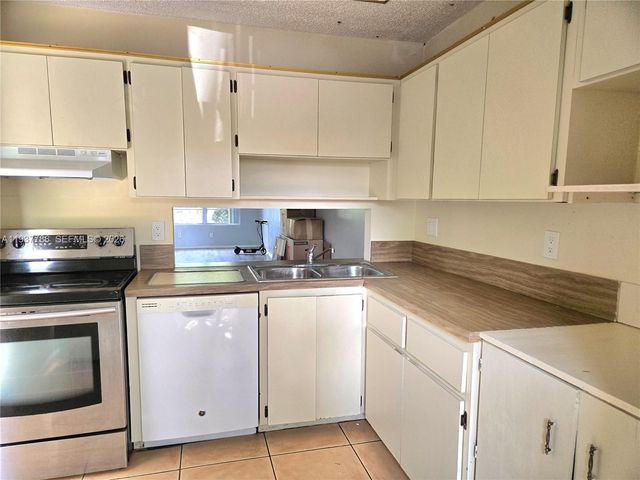 842 Banks Road, Coconut Creek, FL 33063