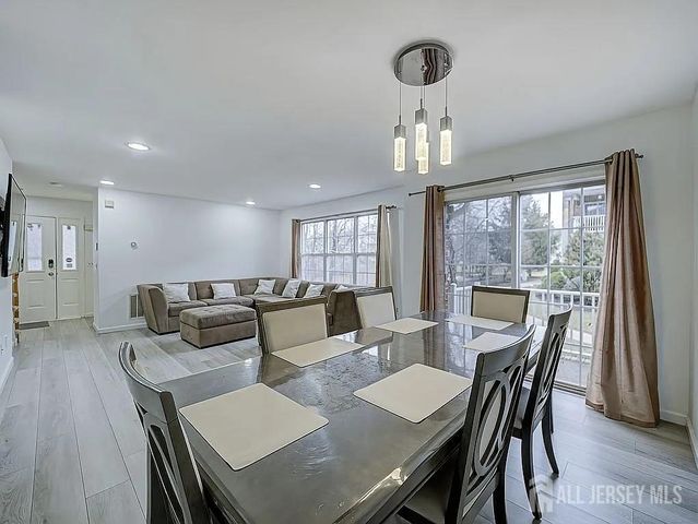 351 Bowler Court, Piscataway, NJ 08854