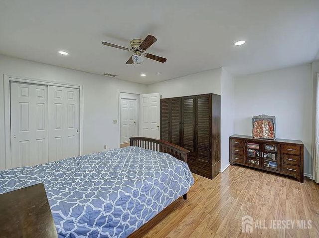 351 Bowler Court, Piscataway, NJ 08854