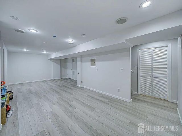 351 Bowler Court, Piscataway, NJ 08854