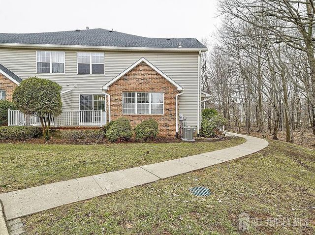 351 Bowler Court, Piscataway, NJ 08854