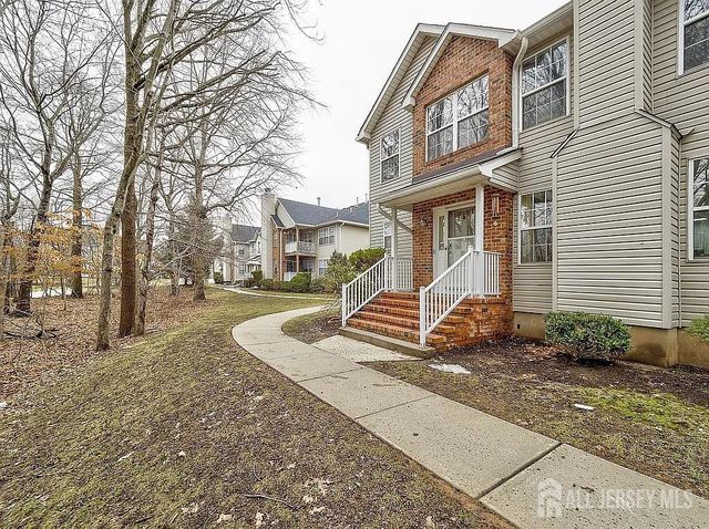 351 Bowler Court, Piscataway, NJ 08854