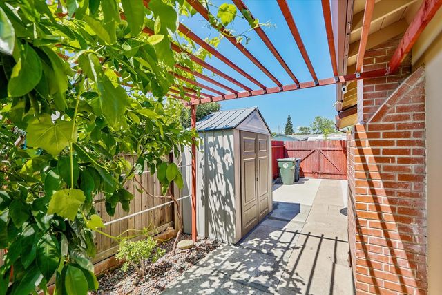 6542 Melbourne Way, Citrus Heights, CA 95621