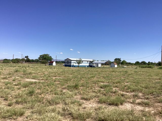 3 Pino Court, Belen, NM 87002