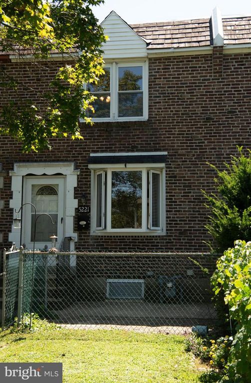 5221 PALMERS MILL RD, Clifton Heights, PA 19018