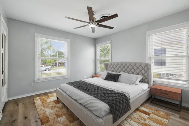 2104 W Lotus Avenue, Fort Worth, TX 76111