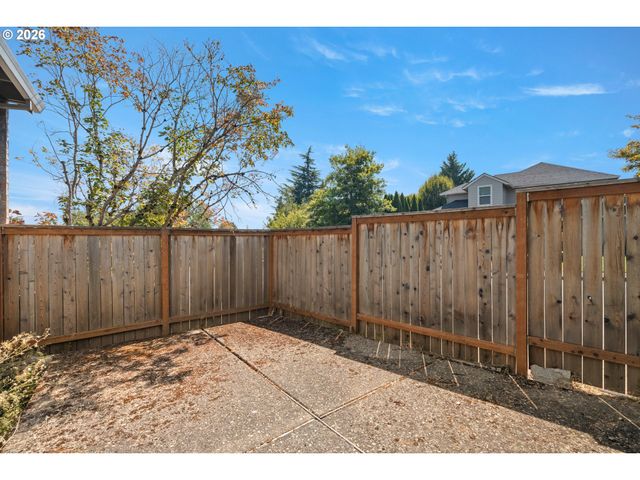 16085 Nw HARRIET Ct, Beaverton, OR 97006