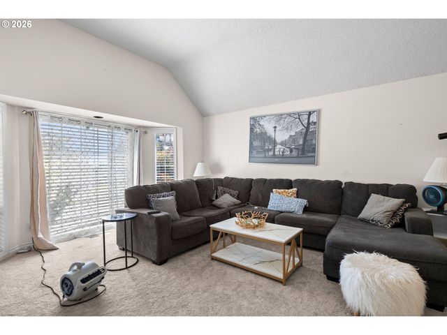 16085 Nw HARRIET Ct, Beaverton, OR 97006