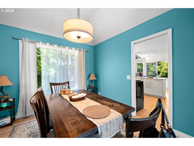 16085 Nw HARRIET Ct, Beaverton, OR 97006