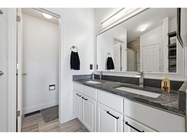 5325 S Lisbon Way, Centennial, CO 80015