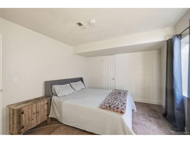 5325 S Lisbon Way, Centennial, CO 80015