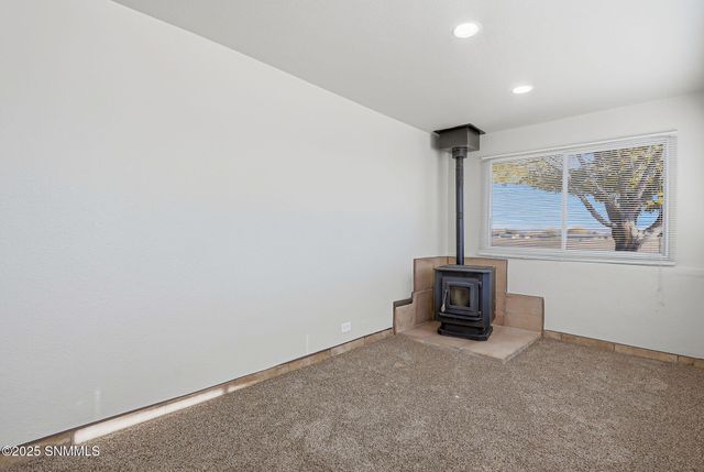 1325 Hoskins Lane, Las Cruces, NM 88007