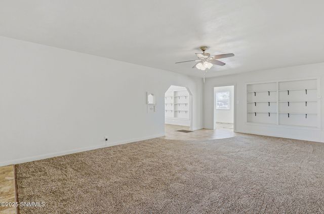 1325 Hoskins Lane, Las Cruces, NM 88007