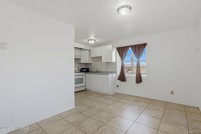 1325 Hoskins Lane, Las Cruces, NM 88007