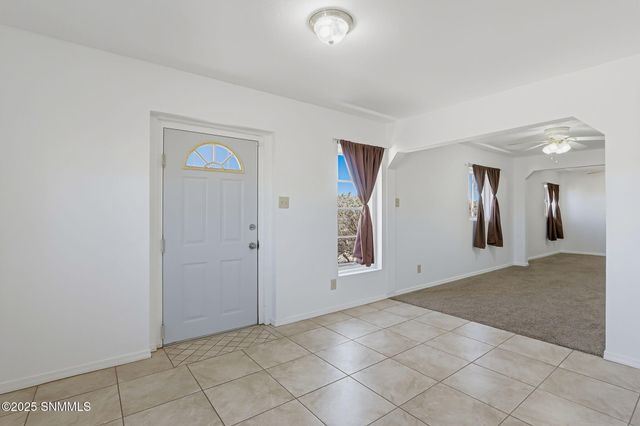 1325 Hoskins Lane, Las Cruces, NM 88007