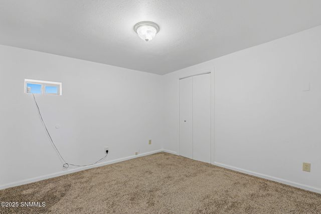 1325 Hoskins Lane, Las Cruces, NM 88007