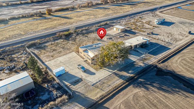 1325 Hoskins Lane, Las Cruces, NM 88007