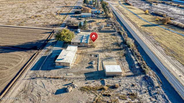 1325 Hoskins Lane, Las Cruces, NM 88007