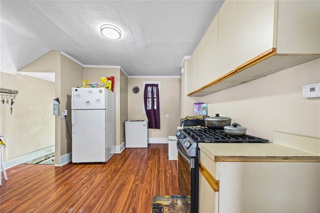 193 Myrtle Street, Rochester, NY 14606