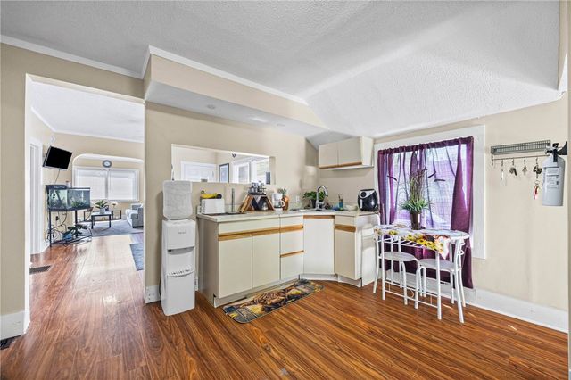 193 Myrtle Street, Rochester, NY 14606