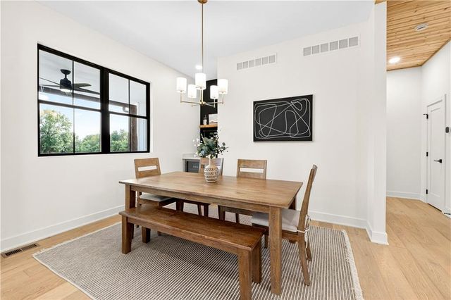 21851 179th Street, Tonganoxie, KS 66086