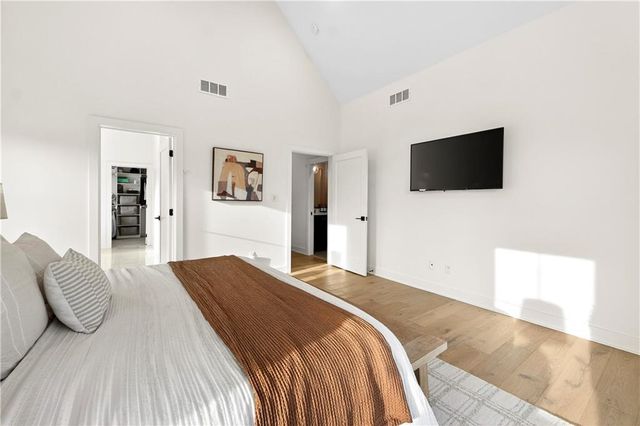 21851 179th Street, Tonganoxie, KS 66086