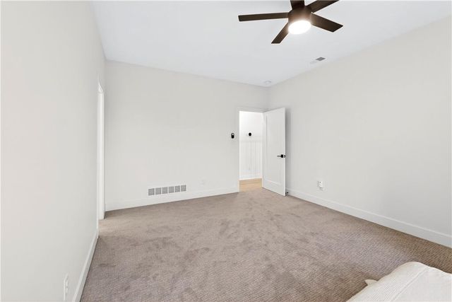 21851 179th Street, Tonganoxie, KS 66086